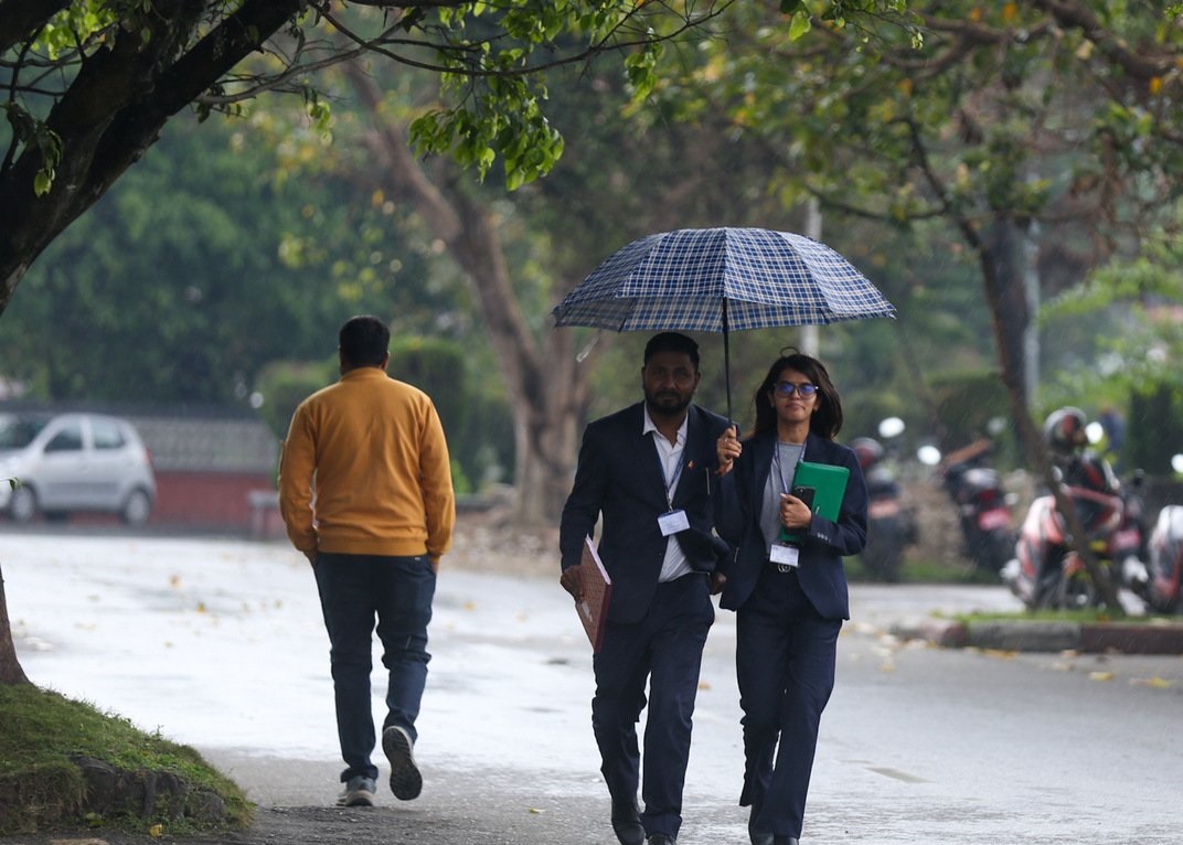 देशका अधिकांश सहरमा आज दिउँसो मेघगर्जनसहित वर्षा हुने