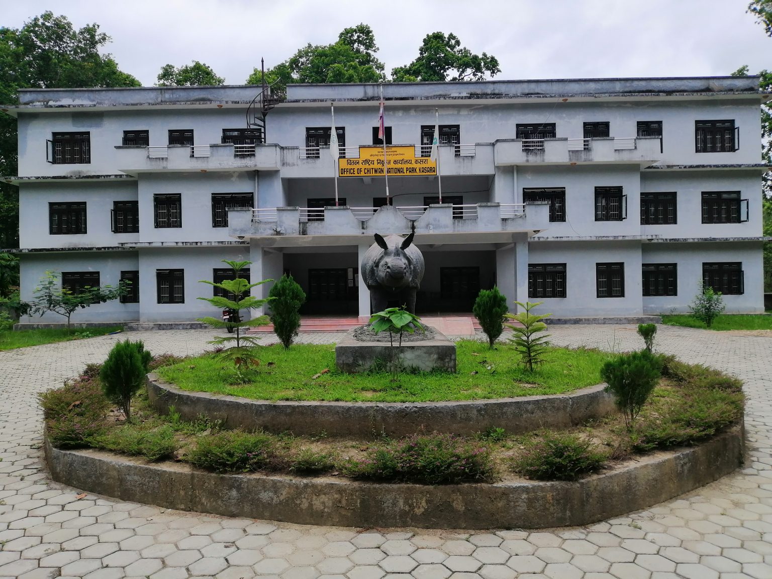 चितवन राष्ट्रिय निकुञ्जमा आन्तरिक पर्यटक बढे, बाह्य पर्यटक घटे