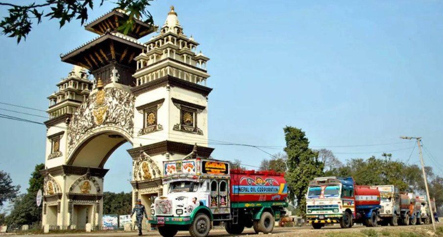 व्यापारीक नाका वीरगन्जबाट ११ महिनामा  ९९ अर्ब ६६ करोडको नेपाली उत्पादन विदेश निर्यात