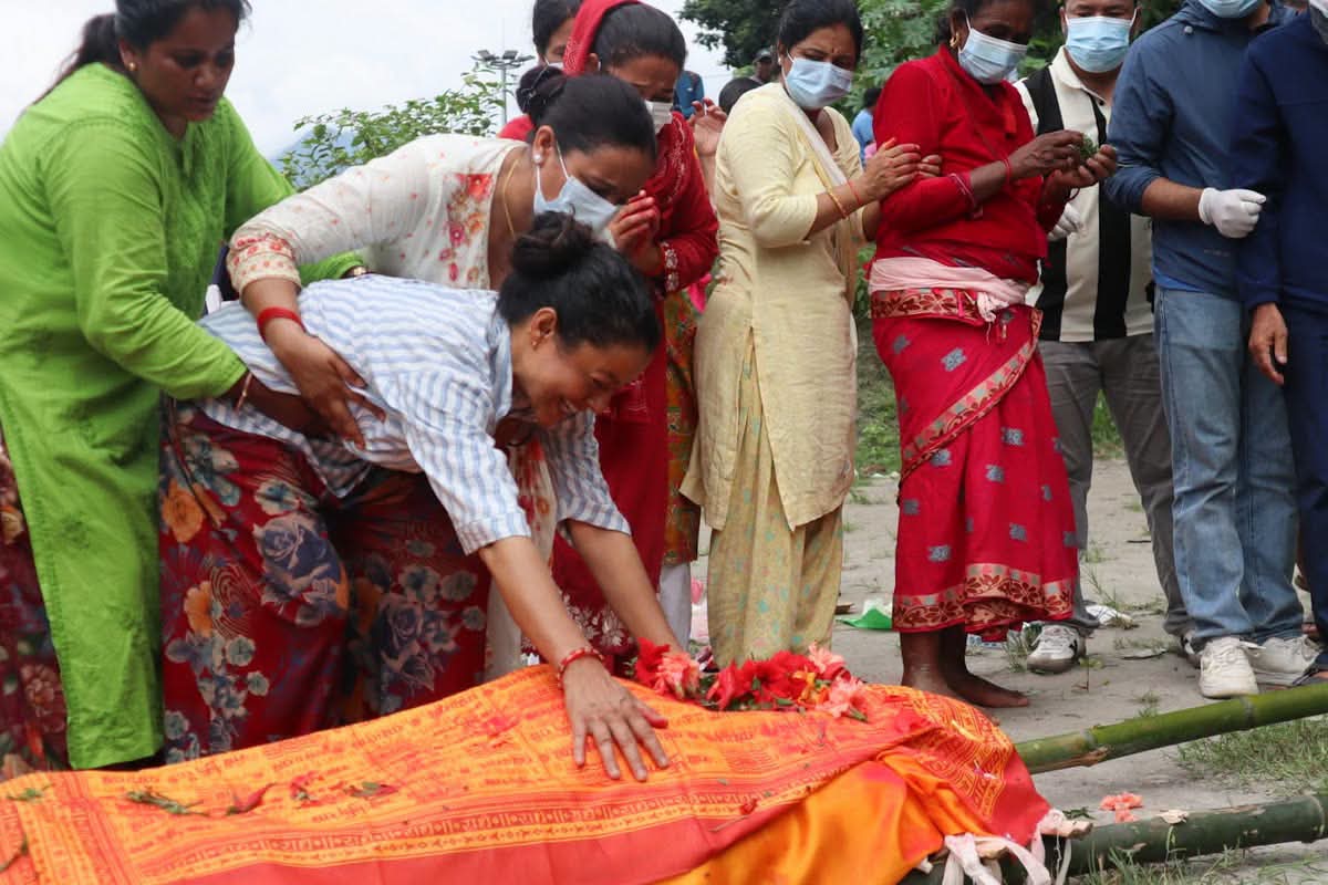 बाढीसँगै बिलाए खरिदारमा नाम निकालेर पहिलो पोस्टिङमा टिमुरे पुगेका आयुष