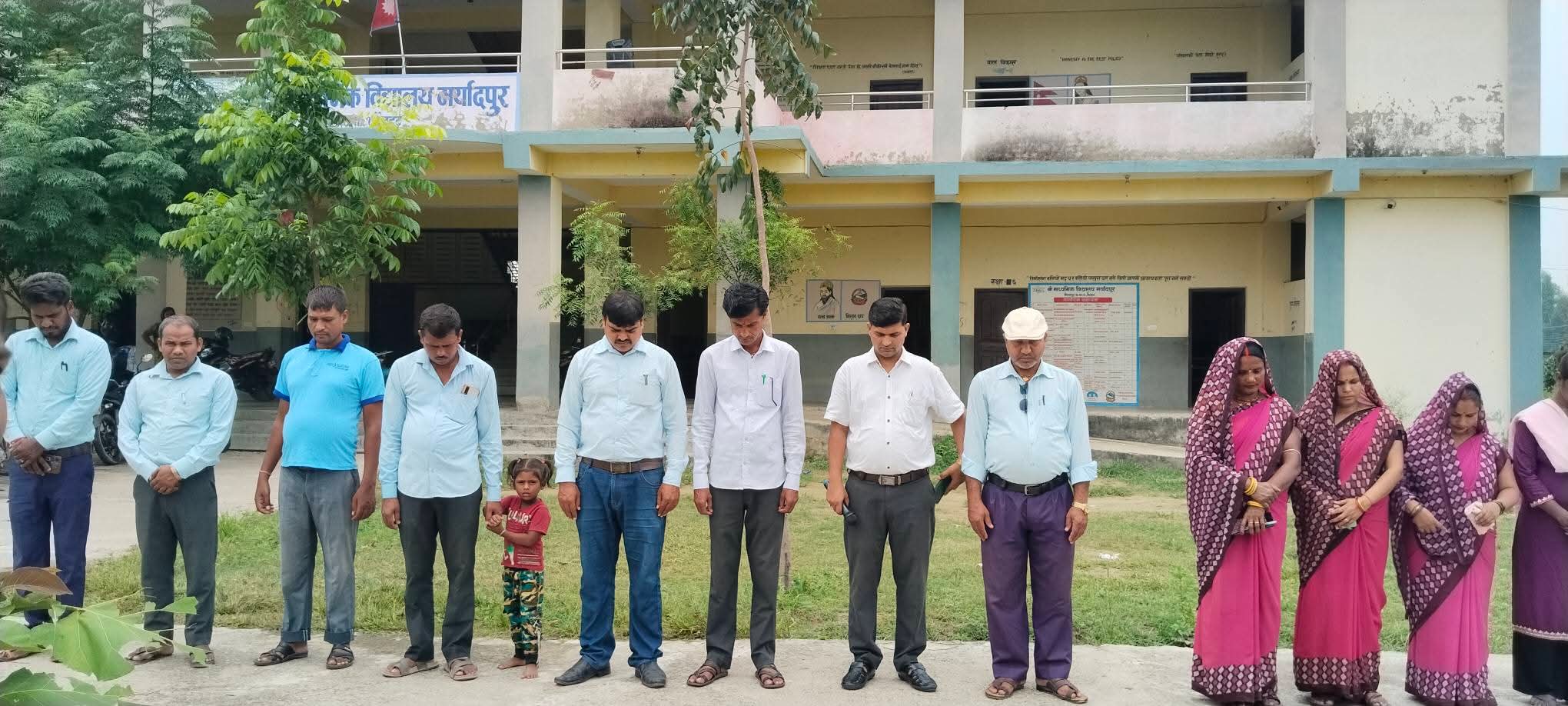 भोटेकोशी बाढीपीडितका लागि मर्यादपुरका विद्यार्थीले जुटाए ५ हजार ५ रुपैयाँ