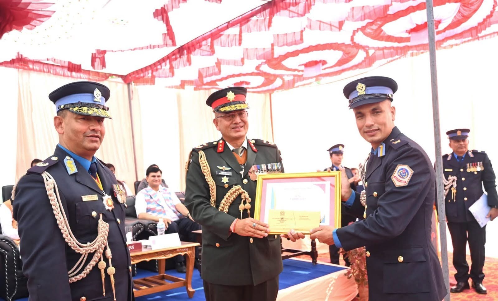 लालबकैया नदी संरक्षणदेखि महिलाको उद्धारसम्म : प्रहरी निरीक्षक भरत केसी प्रहरी दिवसमा सम्मानित
