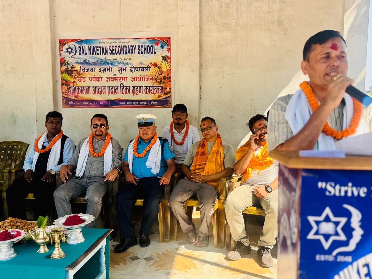 चन्द्रपुरका टोलटोलमा अरुण लामा, जनगुनासा सुन्ने अभियानसँगै मेयरको उम्मेदवारबारे चर्चा